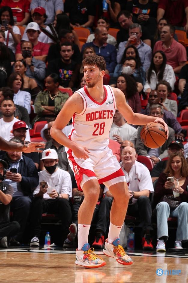 多点开花！火箭全队7人得分上双 战胜独行侠结束三连败