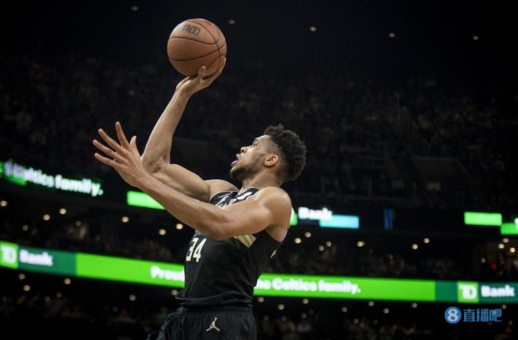 强!字母哥是历史首位赛季前六战至少得到200分75板25助的球员