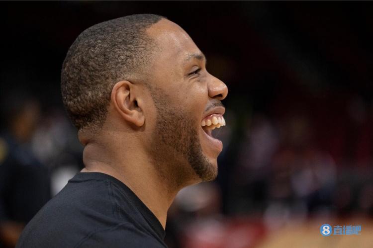 Scotto:太阳&76人有意埃里克-戈登 更多强队未来预计会加入争夺