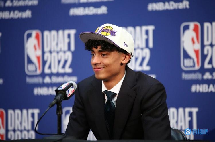 新秀克里斯蒂G联赛三分4中3得18分 湖人已将其召回