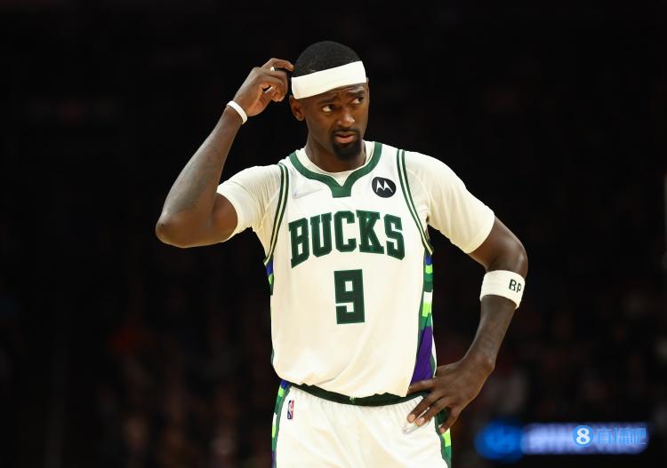 至少替补出战4场球员中 波蒂斯达成场均两双联盟唯一