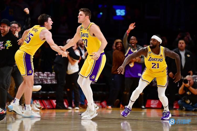 湖人VS鹈鹕述评：逆天改命！哈姆的决策与魄力 不抛弃不放弃