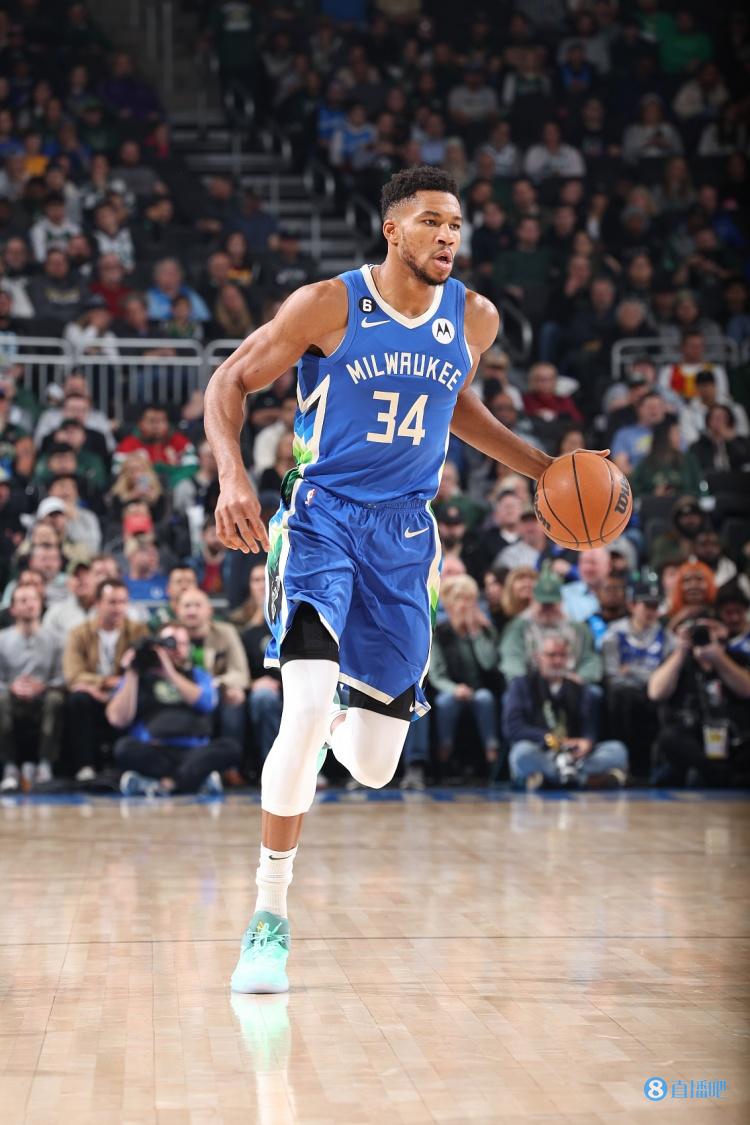 ?我队友太强啦！字母哥被带飞18中6仅得16分12板8助 罚球11中4