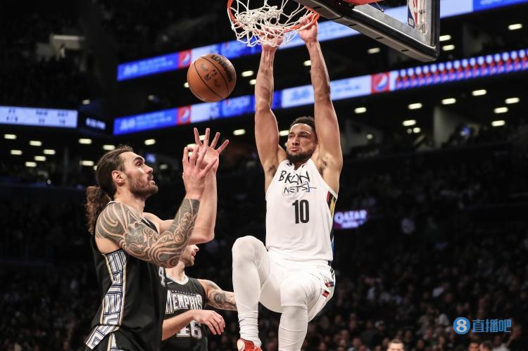 西蒙斯谈个人表现:我清楚自己的实力 并不感到惊讶