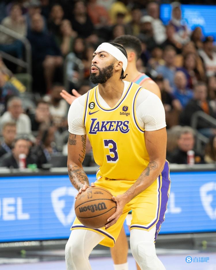 浓眉连续4场至少30分15板 联盟合并以来队史第二人&比肩奥尼尔