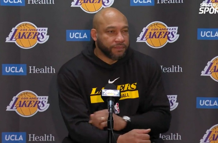 哈姆:浓眉伤势还在评估中&没有具体的诊断 他今天将去看医生