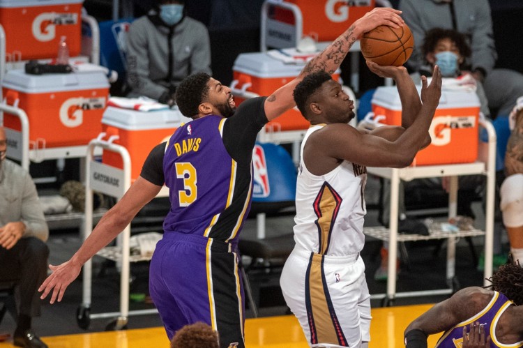 生涯前三季对比：锡安场均25.6分&命中率60.5%皆优于浓眉