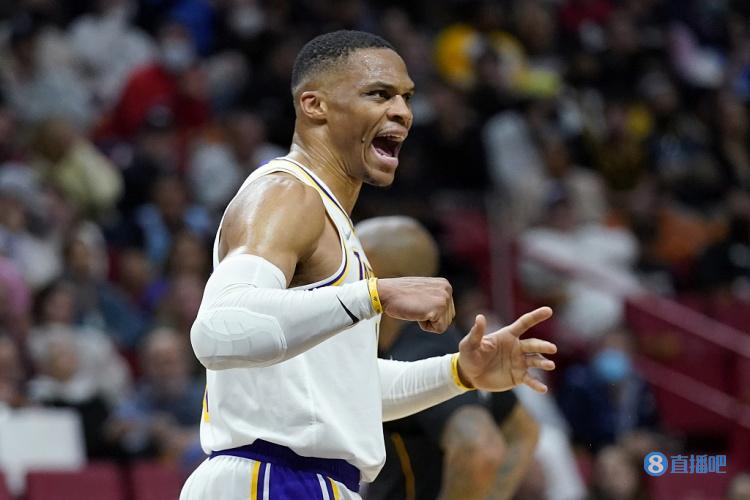 瑕不掩瑜！威少11中6拿15分7板11助0失误 但关键两罚不中