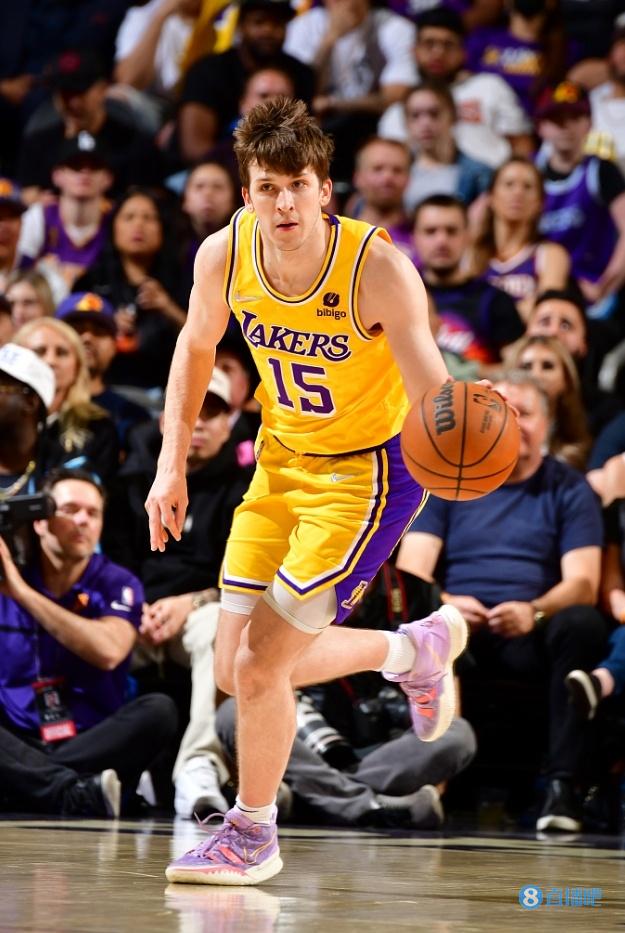 球迷喊MVP？里夫斯：我听到了 显然我不是MVP但得到支持很特别