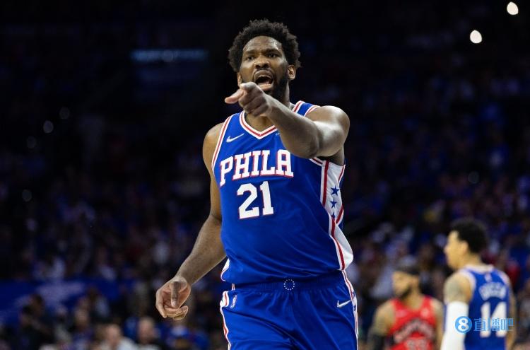 你距离完美还差多远距离?恩比德:我觉得我已经接近完美了