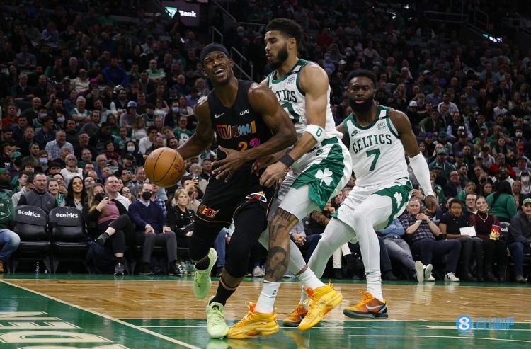 巴特勒赞杰伦-布朗：他做了能做的一切 但很高兴最终我们拿下比赛