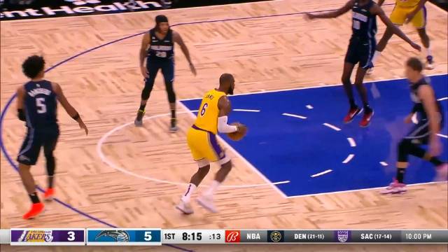 ?詹姆斯28+7+5 威少15+13+13 拖布21+10 湖人拆穿魔术止4连败