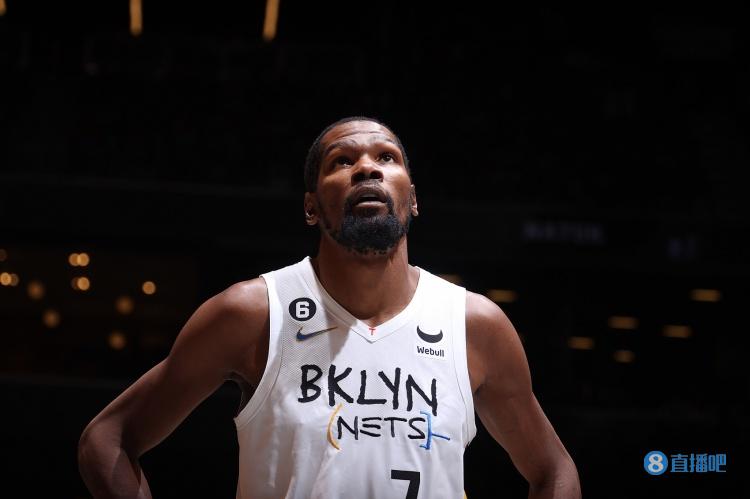 KD:很高兴沃伦即将复出 他还有很长的路要走&不想给他太多压力