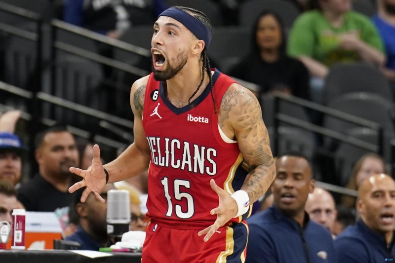 爆砍38分!薪资专家:我建议赶紧把老六156万刀的合同保障了