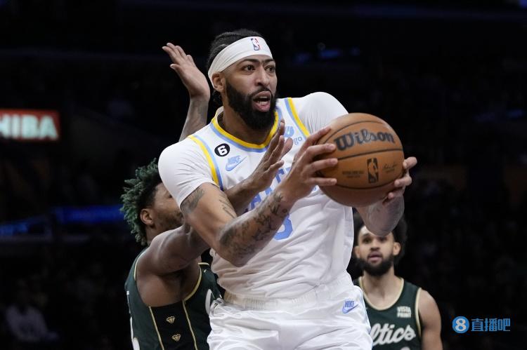 末节两罚不中真可惜！戴维斯全场空砍37分12篮板3助攻