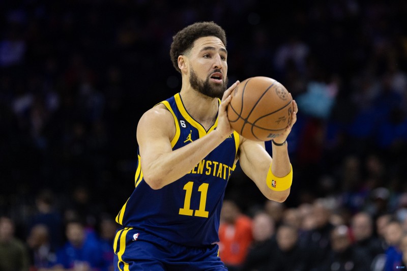 下半场手感回暖!克莱14中6拿下17分7板4助 正负值+14全场最高