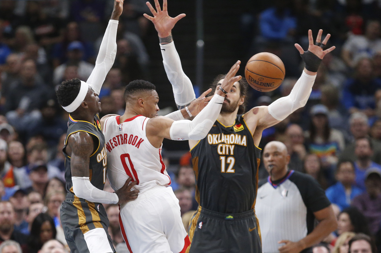 巴特勒经纪人：亚当斯的篮板成就被威少耽误了太多