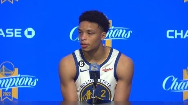 6人缺战!勇士官方:球队从圣克鲁兹勇士召回罗林斯