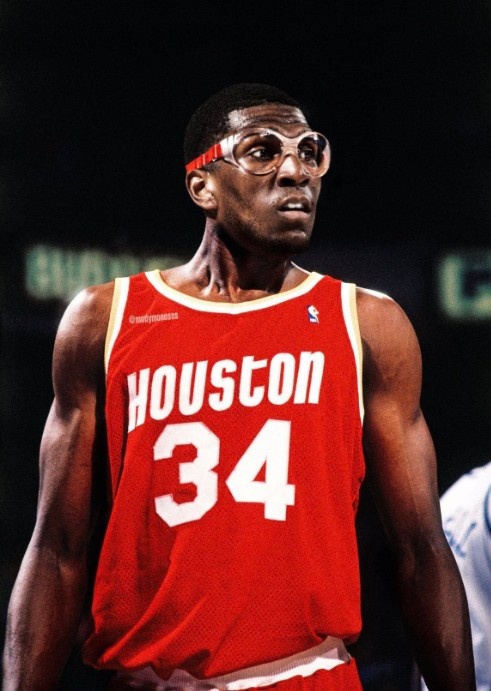 10个前场板&补篮绝杀!克莱:今晚卢拉朱旺再次上线