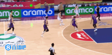 有丶骚！郭艾伦不看人妙传丛明晨底角三分轻松命中