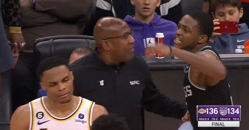 福克斯三分绝杀被威少打手？裁判报告：打到了 但不是犯规！