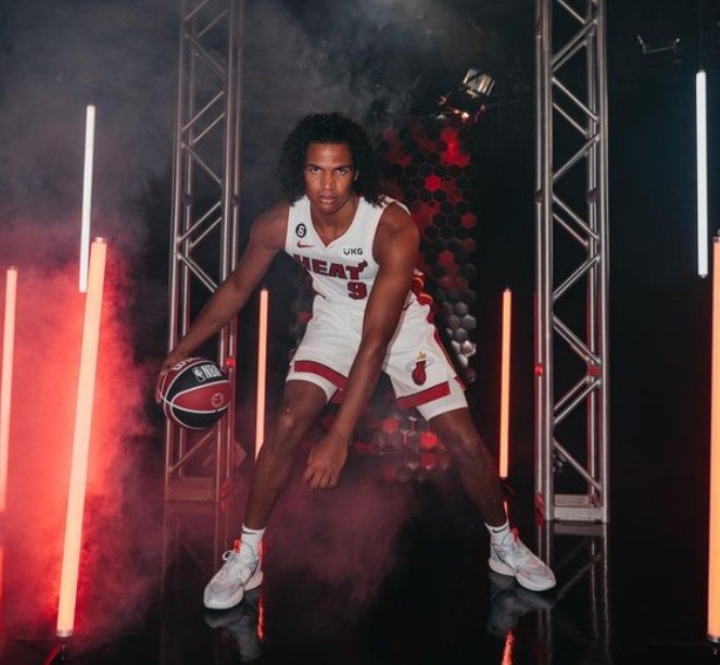 Shams:篮网用双向合同签下后卫德鲁-史密斯