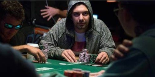 【EV扑克】教学:遇到“疯”玩家怎么办?4个小技巧克制他!