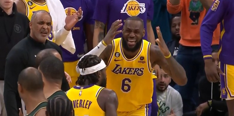 ?规则速解|?詹姆斯被明显打手 为什么不能看录像？