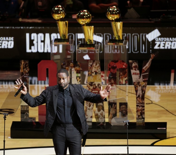 贝弗利:韦德是历史前5分卫 不能把AI&哈登排他前面因为他有冠军