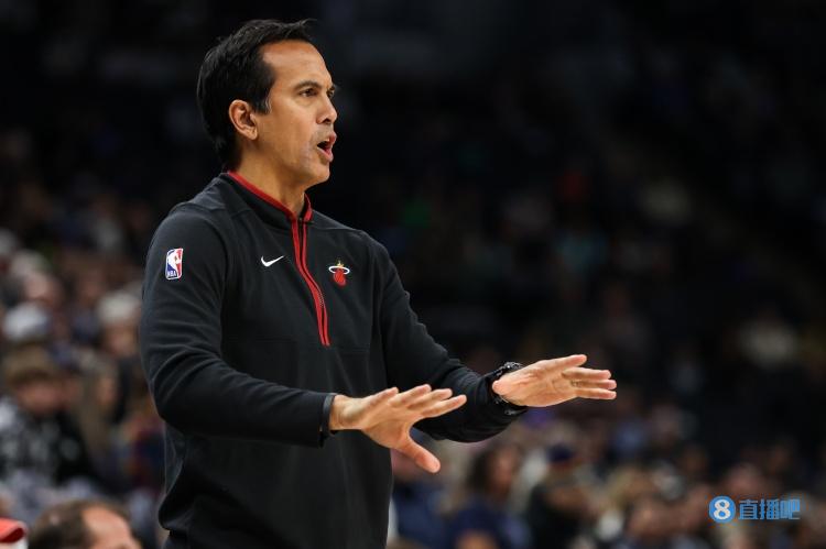 斯波谈勇士VS马刺观战人数破纪录:未来会有10万人在户外场地观赛