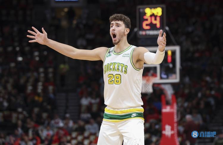 新的篇章!申京单打小萨得手 拿下生涯首个三双!