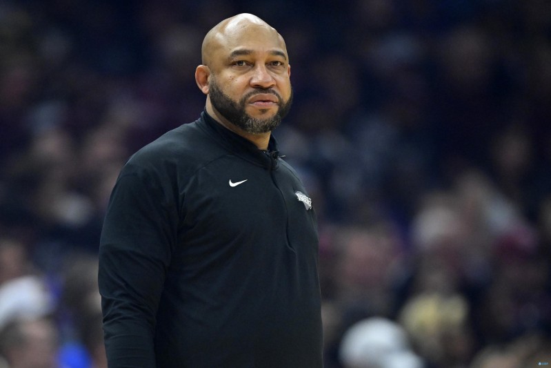 哈姆谈防东契奇关键三分:在那种情况下 我还需要把执教做得更好