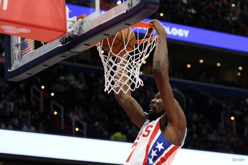 毫不费力~杜兰特三节打卡14中10拿下25分11助2断