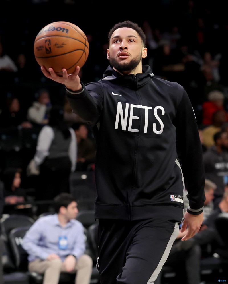 季后赛见真章！沃恩谈西蒙斯罚球：不认为这是什么需要解决的问题