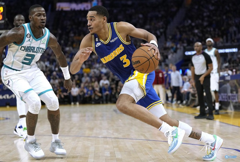 科尔：对普尔这样年轻有天赋的球员来说 比赛其实更困难