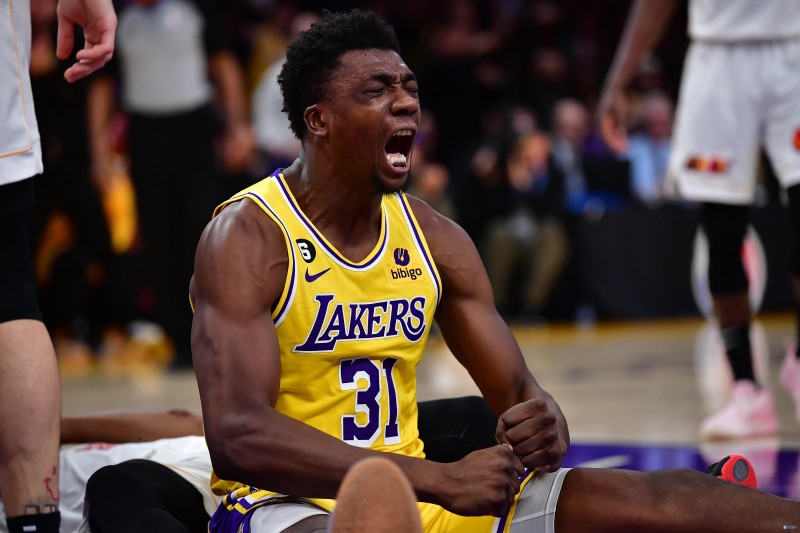 砍31+14！帕金斯：AD受伤让湖人因祸得福 有机会看看托布真正价值