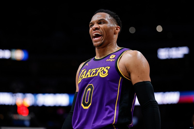 威少一个回合便把自己送入会场 半神半魔鬼到底该如何评价他?