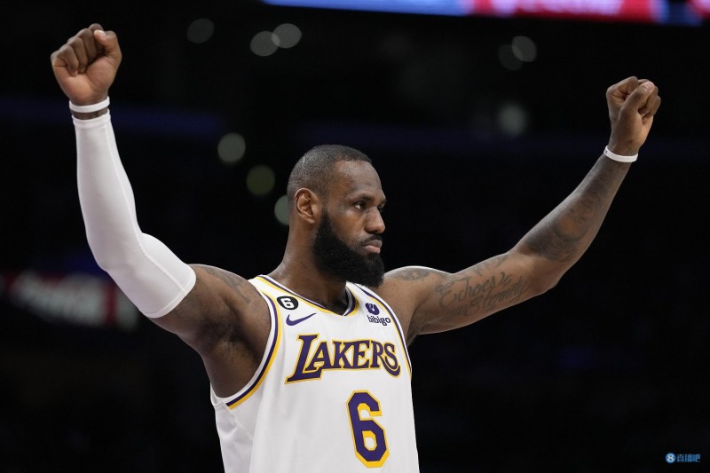 他已经38了!詹姆斯作为35岁以上老将零失误砍下至少45分历史首位