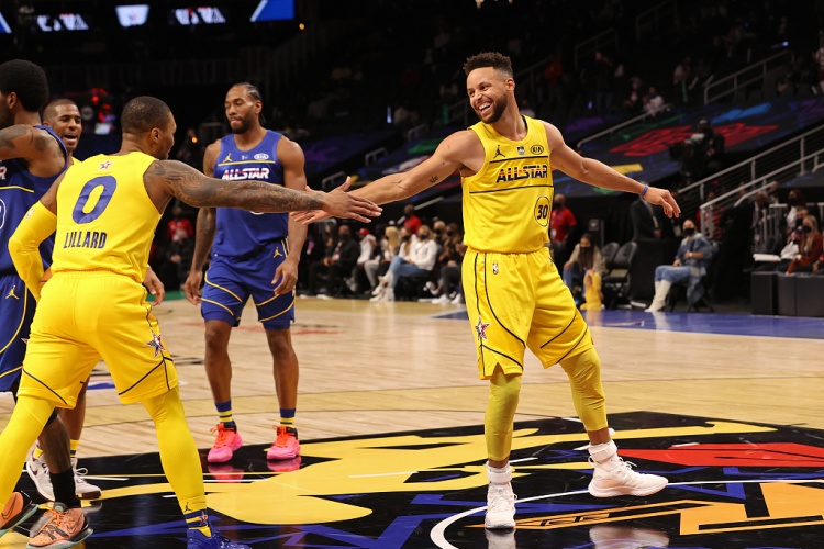 詹宁斯谈数据爆炸:库里和利拉德是大家以现如今方式打球的原因