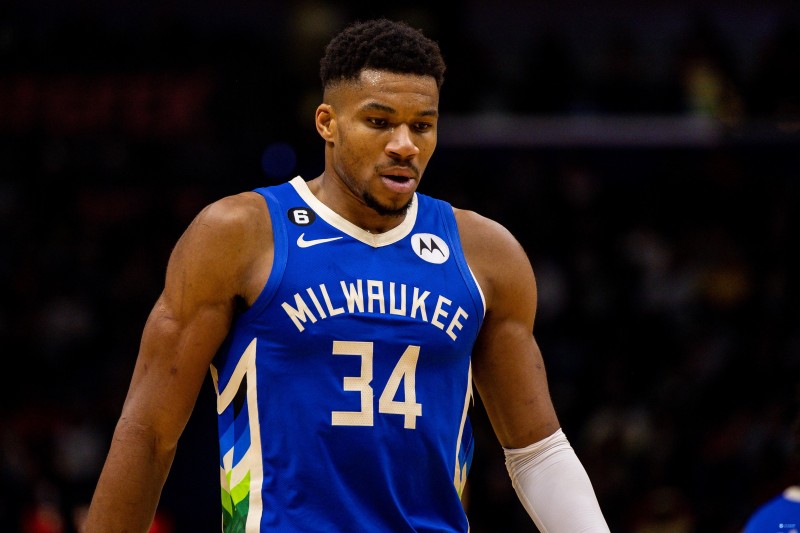 ?KD去太阳?欧文去独行侠?字母哥:只知道克劳德来了雄鹿