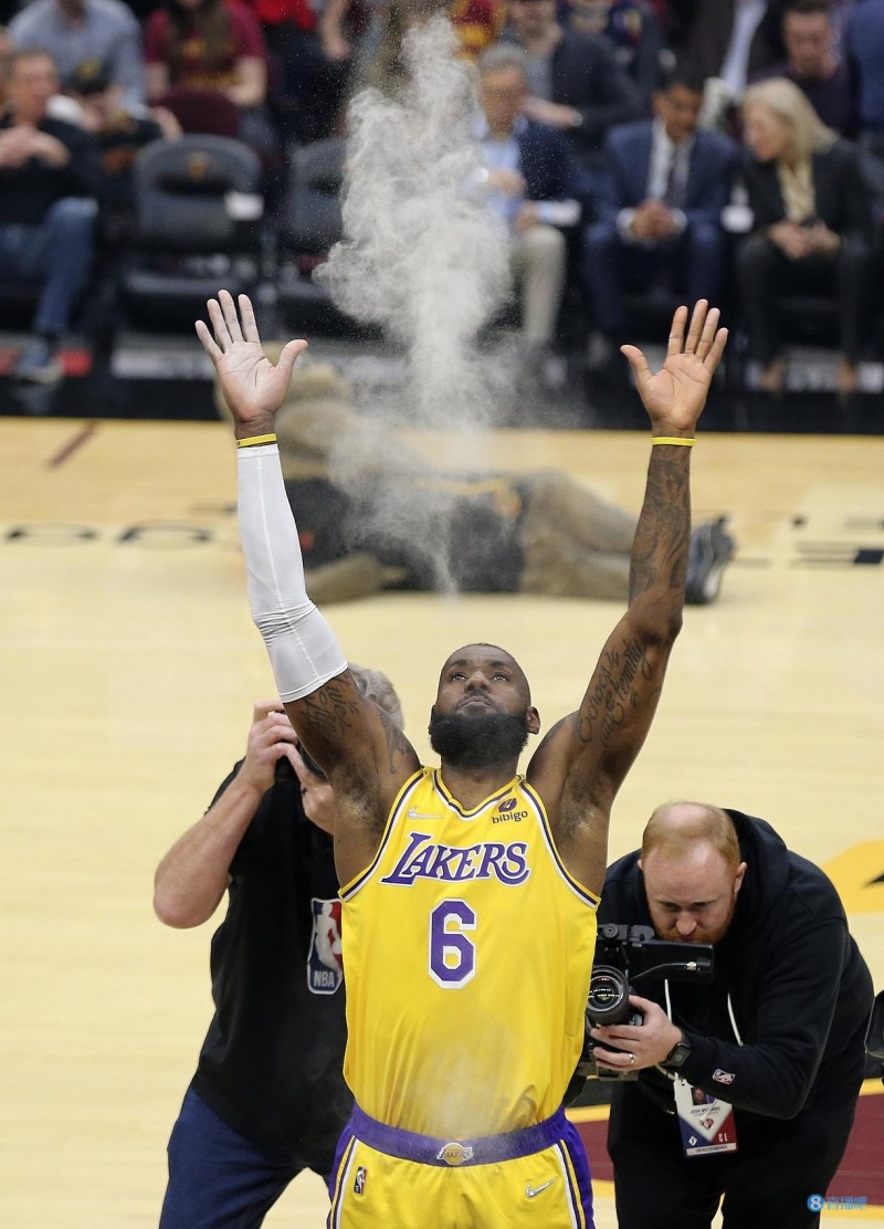 加内特:很荣幸将见证时代的正式更迭 詹姆斯是王中王?