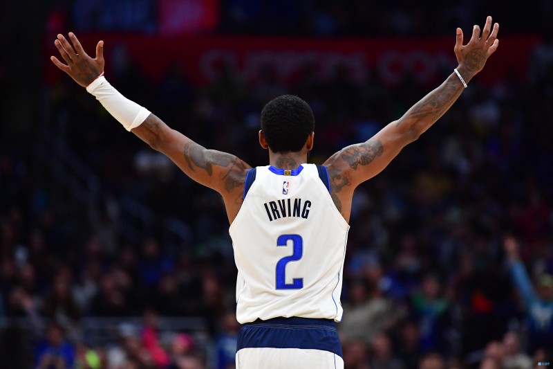 篮网记者爆料欧文申请交易的三个原因:疫苗&反犹&被忽视