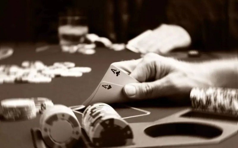 【EV扑克】德州扑克怎么读牌？德州读牌技巧是什么？看完你也能掌握这种“超能力”