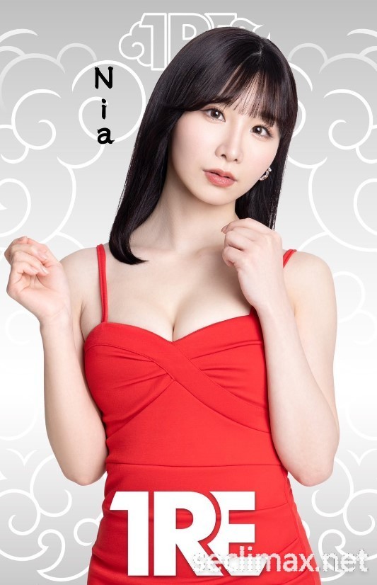 写在公布三上悠亜之后(2):台日混血美少女与2021发片王现身! ... ...