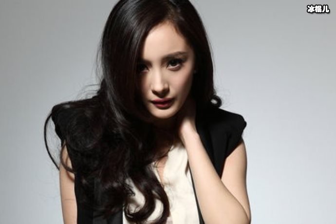 杨幂一字马走红网络,粉丝们惊呼羡慕网红们纷纷效仿