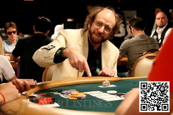 【EV扑克】她只剩最后一件没脱,但游戏却突然画风诡异…