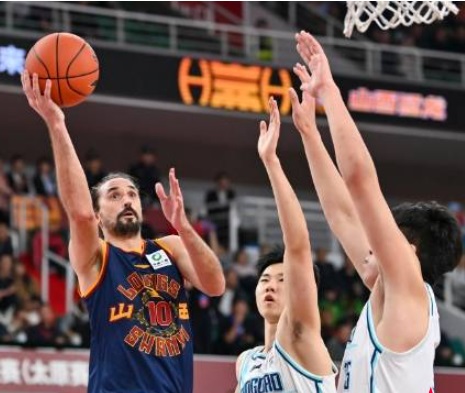 大发体育-施韦德:CBA有很多身体接触 更像NBA而非欧洲篮球,大发助力你的致富之路!