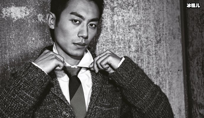 朱亚文正当红却从来没有绯闻,原来他的老婆这么漂亮