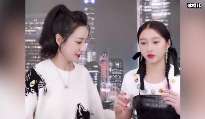 关晓彤古装装扮让人眼前一亮,在导演的镜头下让人看了能目不转睛