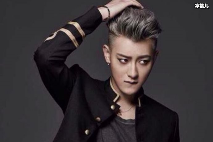 选秀节目偶遇“孪生妹妹”,黄子韬直言无需自卑大张伟背后使坏